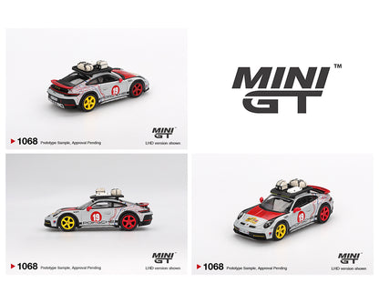 (Preorder) Mini GT 1:64 Porsche 911 Dakar